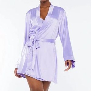 NWT Savage x Fenty Lilac Satin Robe Lightning Lace XS/S